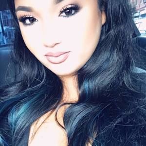 Meet your Posher, Lacey